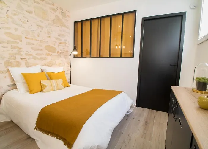 Cosy Nimes-centre アパート ニーム