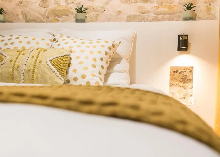 Cosy Nimes-centre アパート